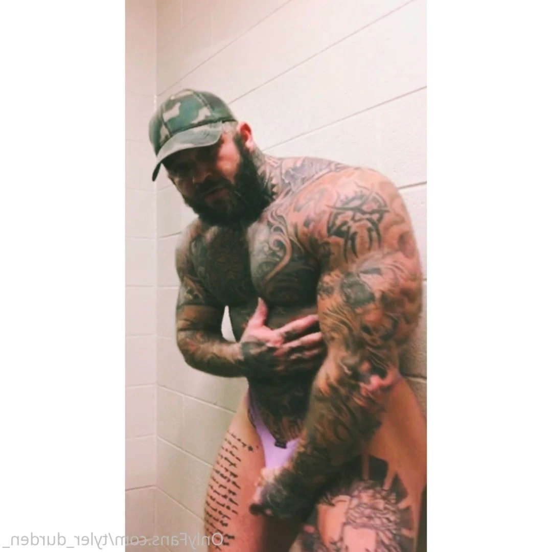 Durden [ tyler_durden_ ] Onlyfans leaked photo 10829747 on Hotleaks.tv
