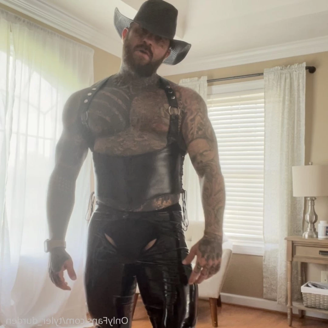 Durden [ tyler_durden_ ] Onlyfans leaked photo 10833700 on Hotleaks.tv