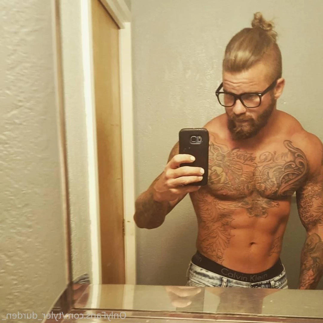 Durden [ tyler_durden_ ] Onlyfans leaked photo 10838241 on Hotleaks.tv