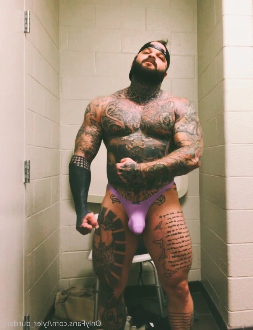 Durden [ tyler_durden_ ] Onlyfans leaked photo 10842702 on Hotleaks.tv