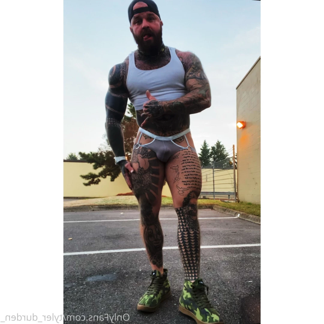 Durden [ tyler_durden_ ] Onlyfans leaked photo 10844068 on Hotleaks.tv