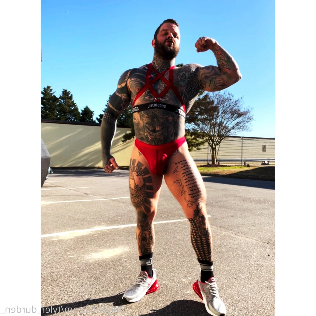 Durden [ tyler_durden_ ] Onlyfans leaked photo 10844373 on Hotleaks.tv