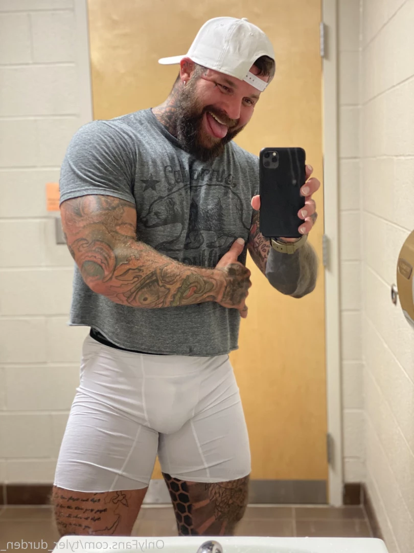 Durden [ tyler_durden_ ] Onlyfans leaked photo 10844694 on Hotleaks.tv