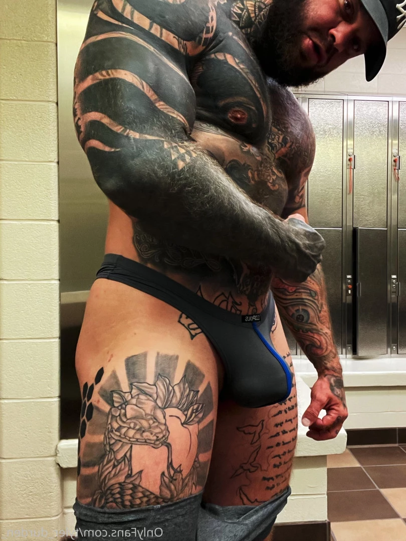 Durden [ tyler_durden_ ] Onlyfans leaked photo 10845395 on Hotleaks.tv