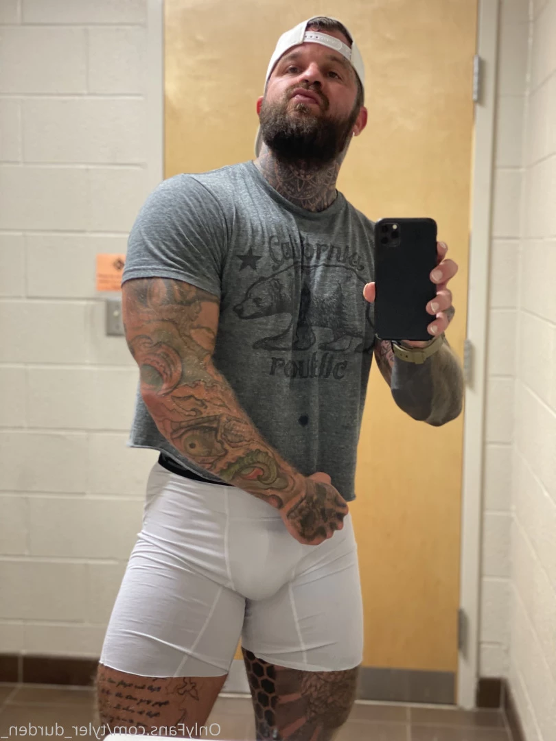 Durden [ tyler_durden_ ] Onlyfans leaked photo 10845607 on Hotleaks.tv
