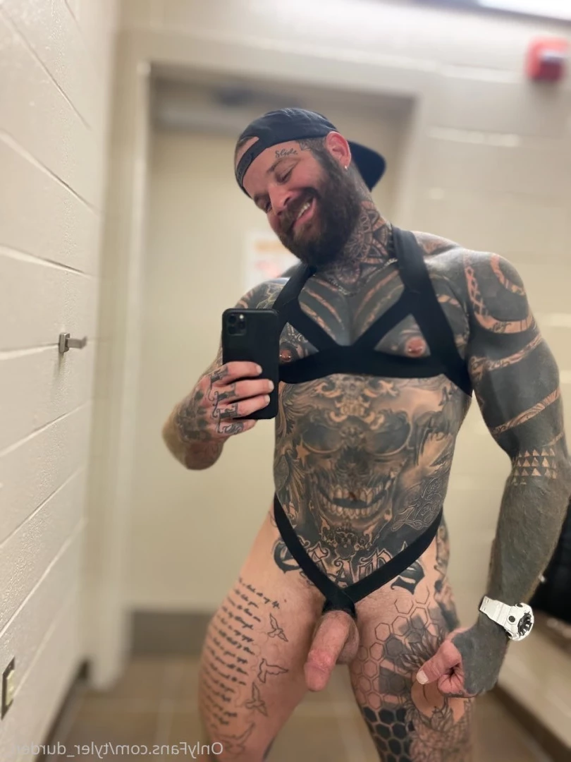 Durden [ tyler_durden_ ] Onlyfans leaked photo 10846050 on Hotleaks.tv