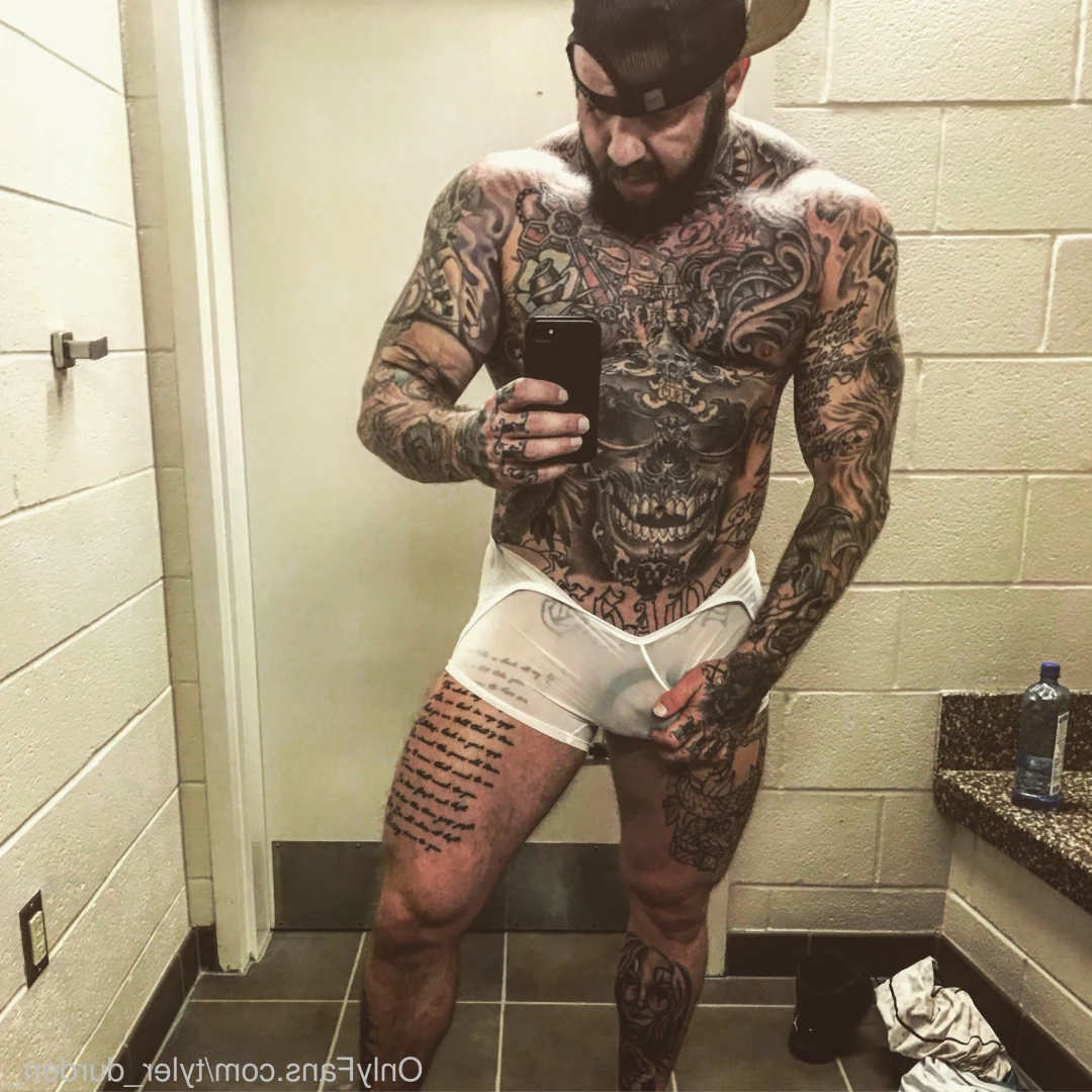 Durden [ tyler_durden_ ] Onlyfans leaked photo 10846306 on Hotleaks.tv