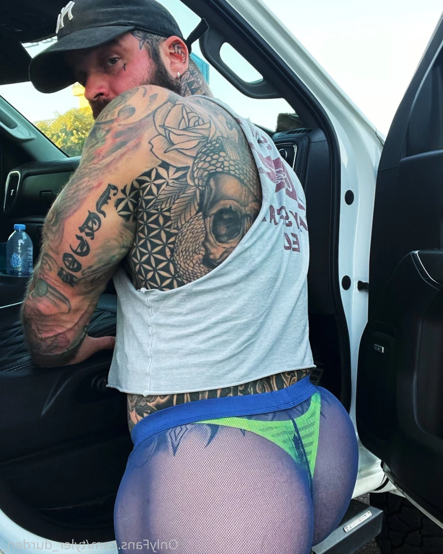 Durden [ tyler_durden_ ] Onlyfans leaked photo 10847066 on Hotleaks.tv