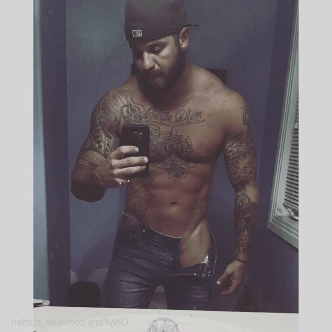 Durden [ tyler_durden_ ] Onlyfans leaked photo 10847477 on Hotleaks.tv