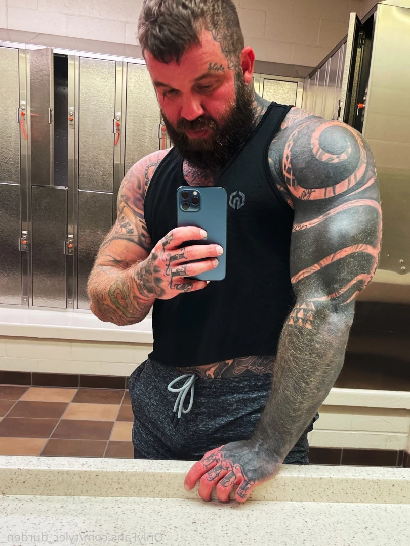 Durden [ tyler_durden_ ] Onlyfans leaked photo 10849181 on Hotleaks.tv