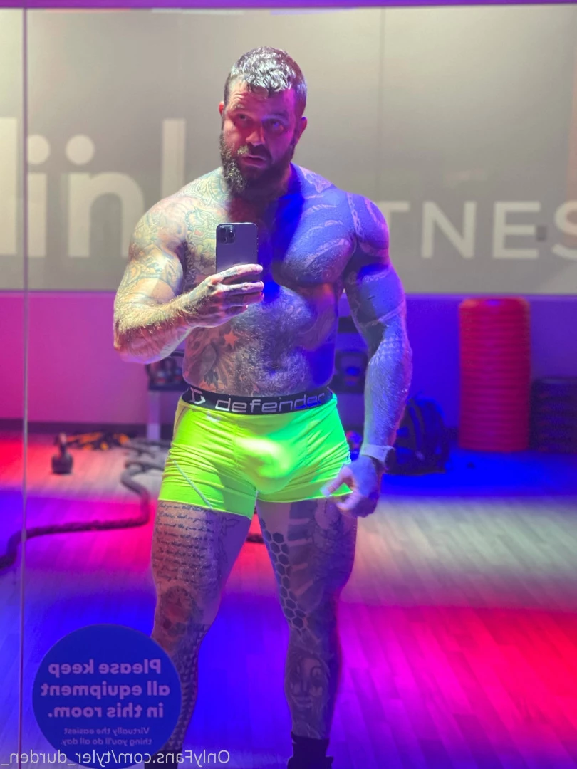 Durden [ tyler_durden_ ] Onlyfans leaked photo 10850281 on Hotleaks.tv