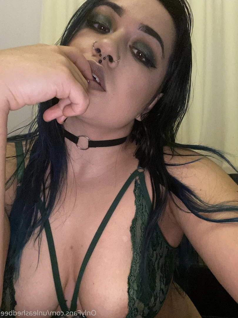 🌙 queen ari 🌙 [ ariquxeen ] Onlyfans leaked photo 4799174 on Hotleaks.tv