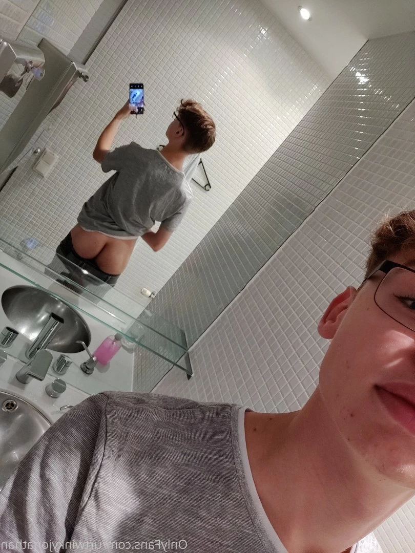 urtwinkyjonathan Onlyfans leaked photo 4811544 on Hotleaks.tv