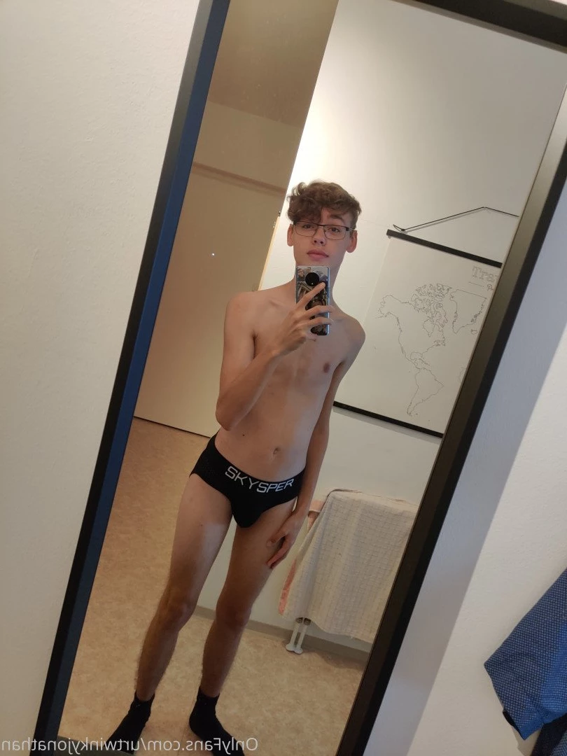 urtwinkyjonathan Onlyfans leaked photo 4811560 on Hotleaks.tv