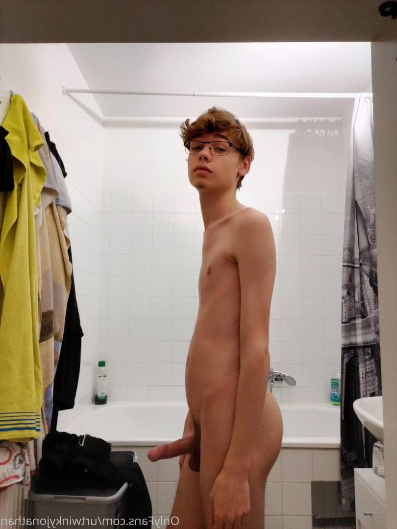 urtwinkyjonathan Onlyfans leaked photo 4811602 on Hotleaks.tv