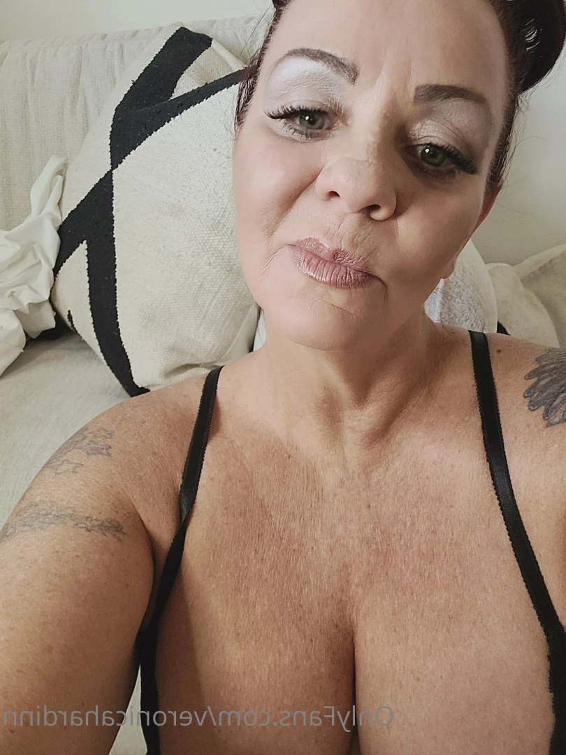 Veronica Hardinn💕Hot Mom😈💦 [ veronicahardinn ] Onlyfans leaked photo 10767813 on Hotleaks.tv