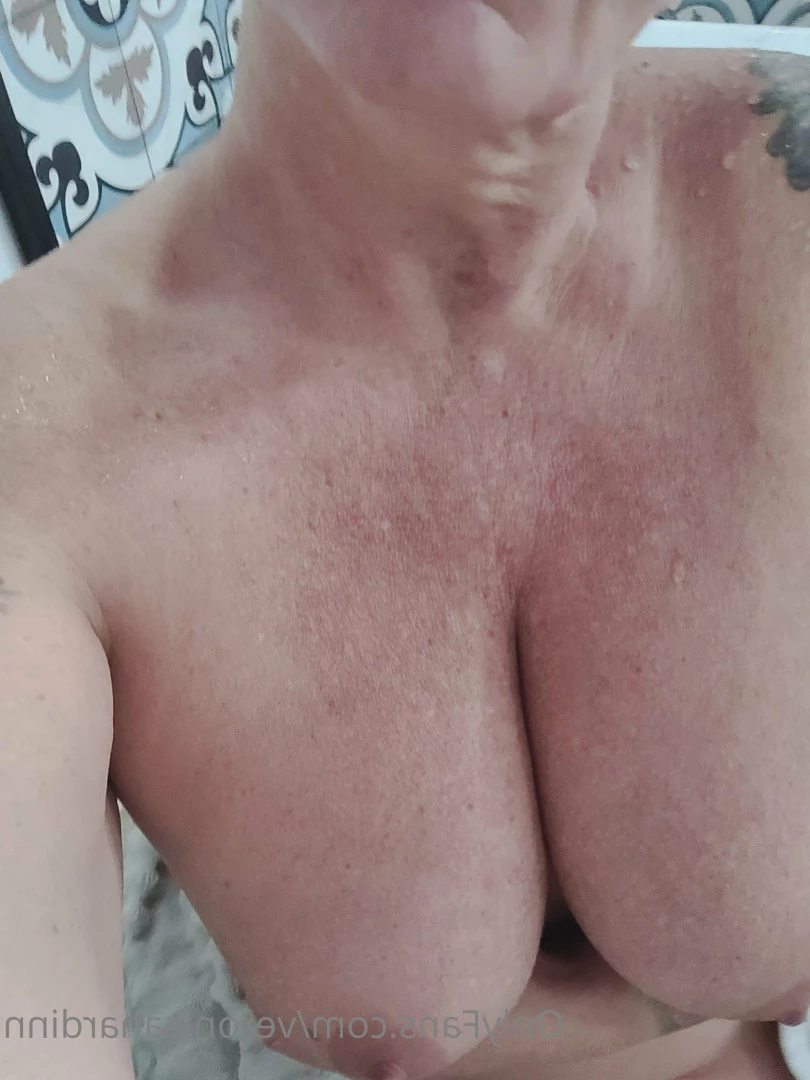 Veronica Hardinn💕Hot Mom😈💦 [ veronicahardinn ] Onlyfans leaked photo 10776802 on Hotleaks.tv