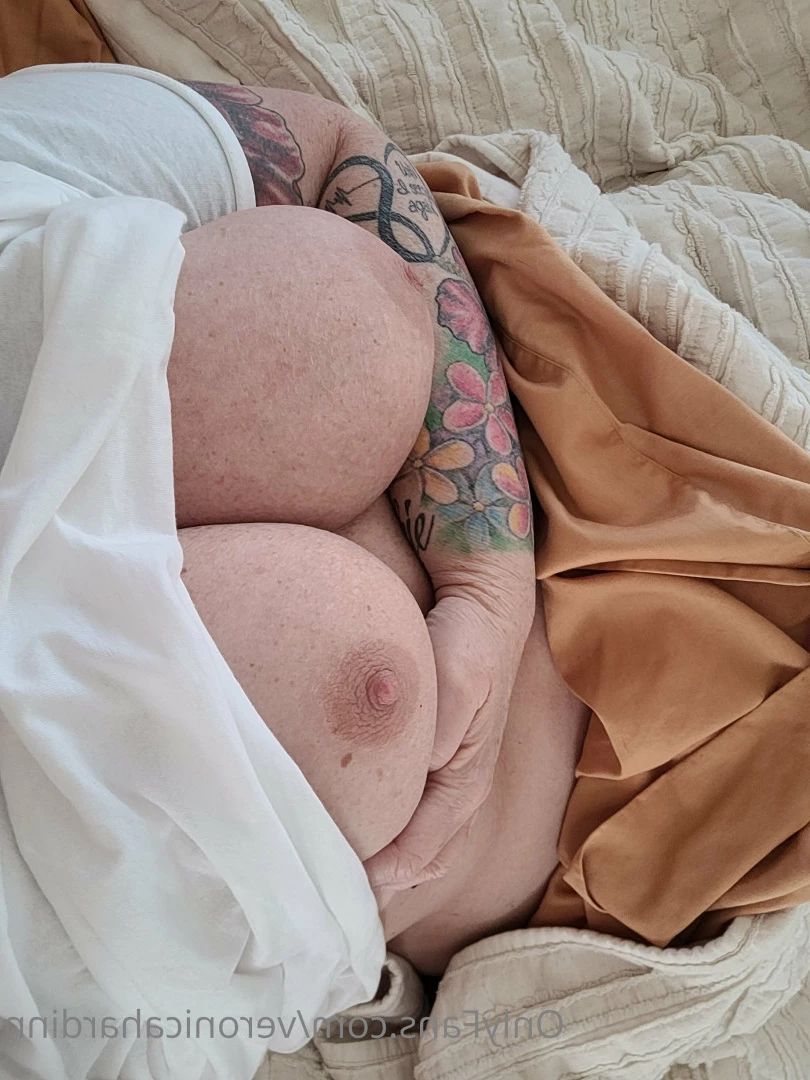 Veronica Hardinn💕Hot Mom😈💦 [ veronicahardinn ] Onlyfans leaked photo 10797719 on Hotleaks.tv