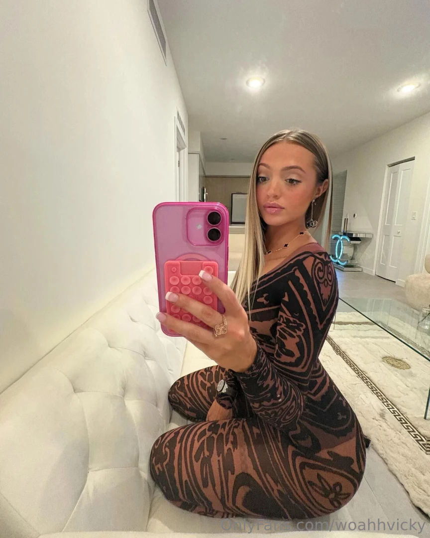 Victoria [ woahhvicky ] Onlyfans leaked photo 18541945 on Hotleaks.tv
