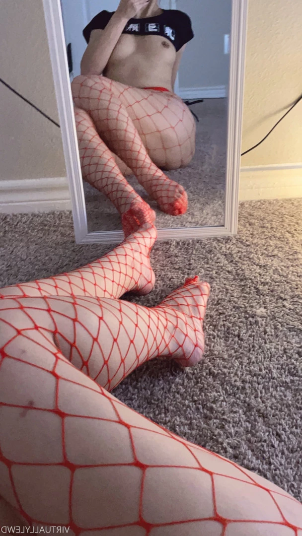 VIRTUALLYLEWD top 0.69% [ virtuallylewd ] Onlyfans leaked photo 5514330 on Hotleaks.tv