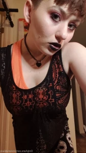 10557534