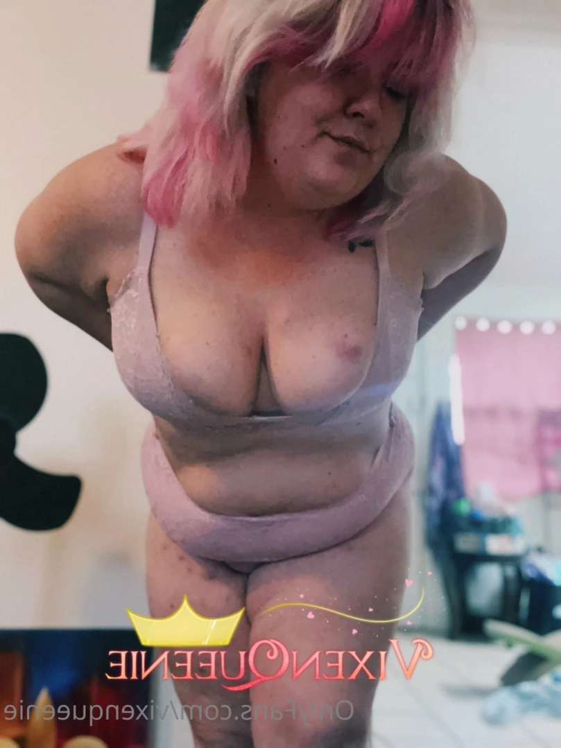 💞Vickie - Video Calls💕 [ vixenqueenie ] Onlyfans leaked photo 13784474 on Hotleaks.tv