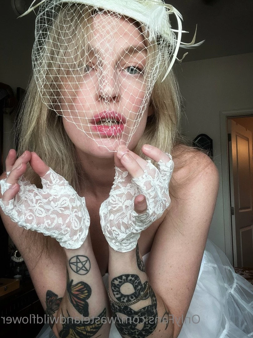 Lauren Elizabeth [ wastelandwildflower ] Onlyfans leaked photo 4786057 on Hotleaks.tv