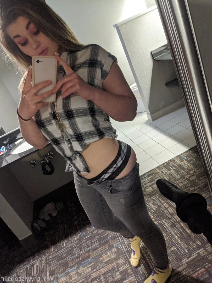 wh1tnywiscons1n Onlyfans leaked photo 4788373 on Hotleaks.tv