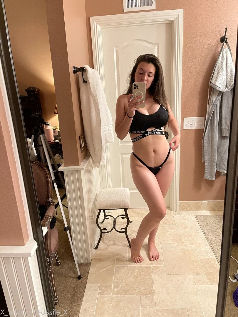 Elizabeth Skylar [ x_elizabeth_skylar_x ] Onlyfans leaked photo 4772406 on Hotleaks.tv