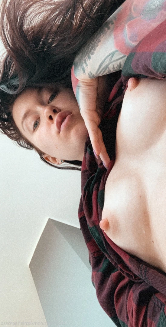 Misha Cross [ xmishacrossx ] Onlyfans leaked photo 5517709 on Hotleaks.tv