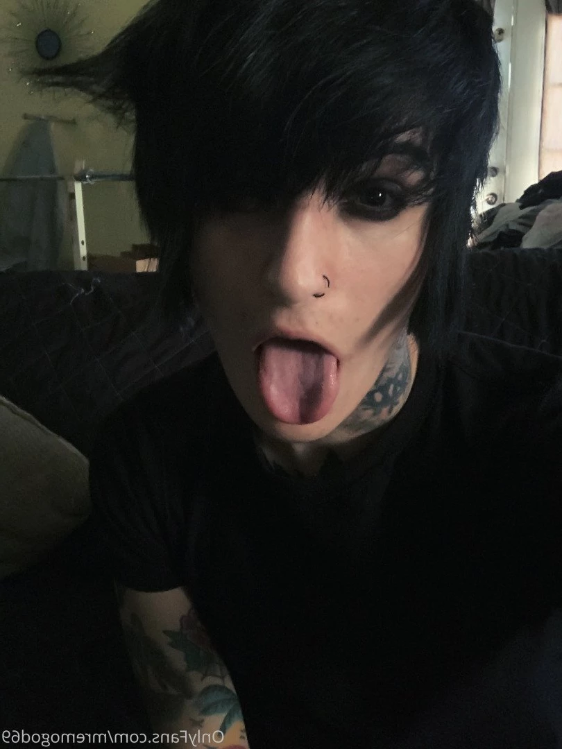 Chris December [ xxchrissdecemberxx ] Onlyfans leaked photo 4756777 on Hotleaks.tv