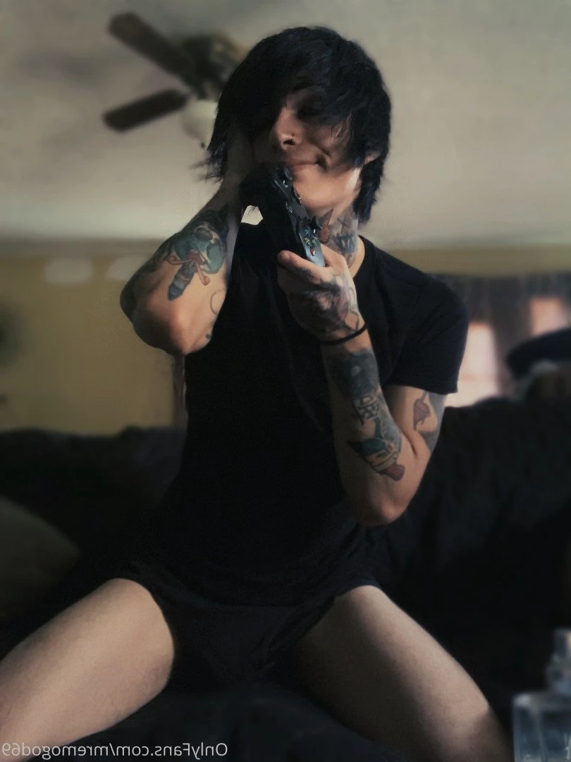 Chris December [ xxchrissdecemberxx ] Onlyfans leaked photo 4756827 on Hotleaks.tv