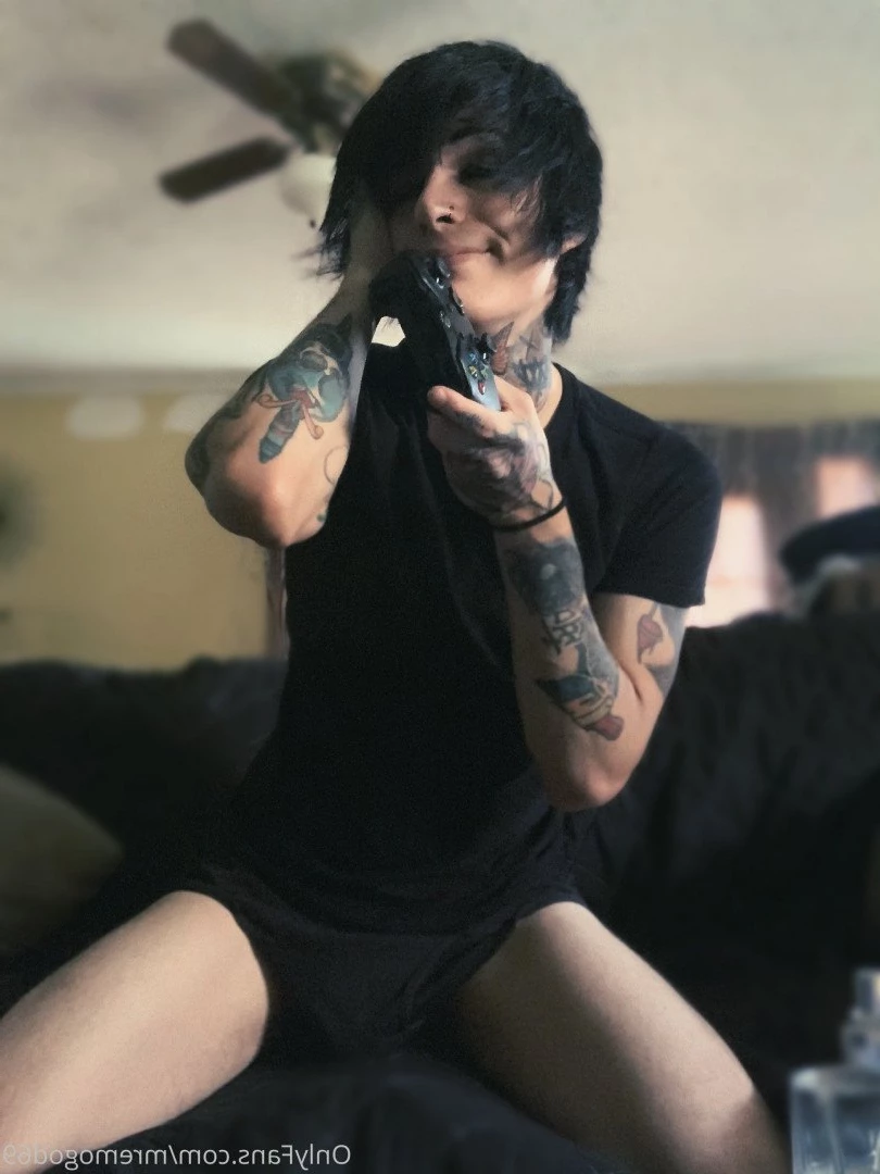Chris December [ xxchrissdecemberxx ] Onlyfans leaked photo 4756873 on Hotleaks.tv