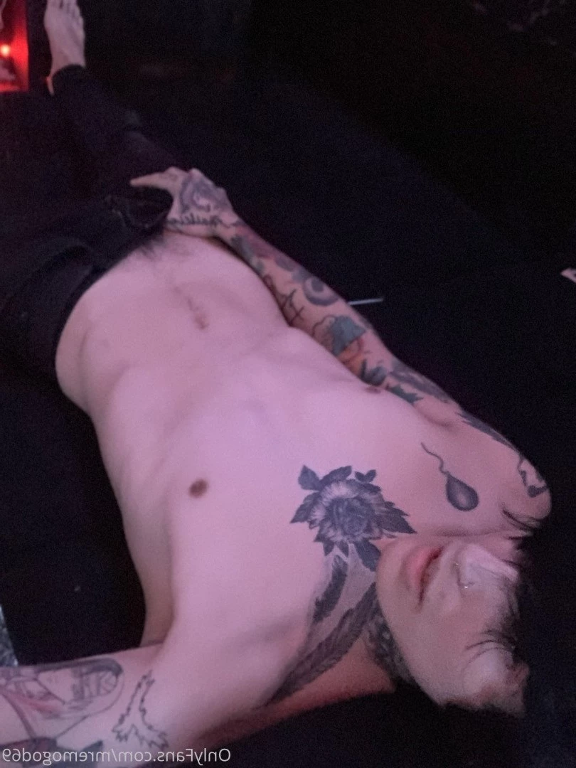 Chris December [ xxchrissdecemberxx ] Onlyfans leaked photo 4756884 on Hotleaks.tv