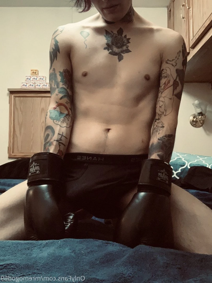 Chris December [ xxchrissdecemberxx ] Onlyfans leaked photo 4757019 on Hotleaks.tv