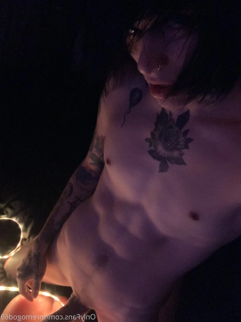 Chris December [ xxchrissdecemberxx ] Onlyfans leaked photo 4757058 on Hotleaks.tv