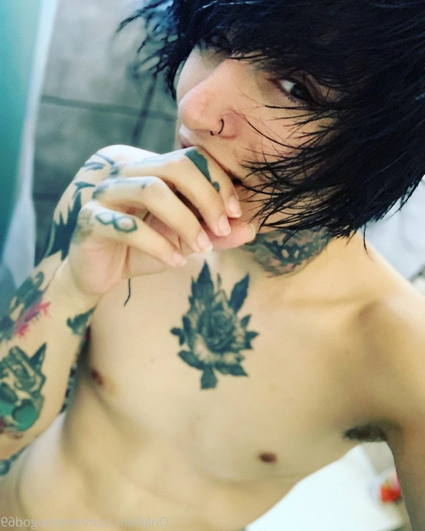 Chris December [ xxchrissdecemberxx ] Onlyfans leaked photo 4757127 on Hotleaks.tv