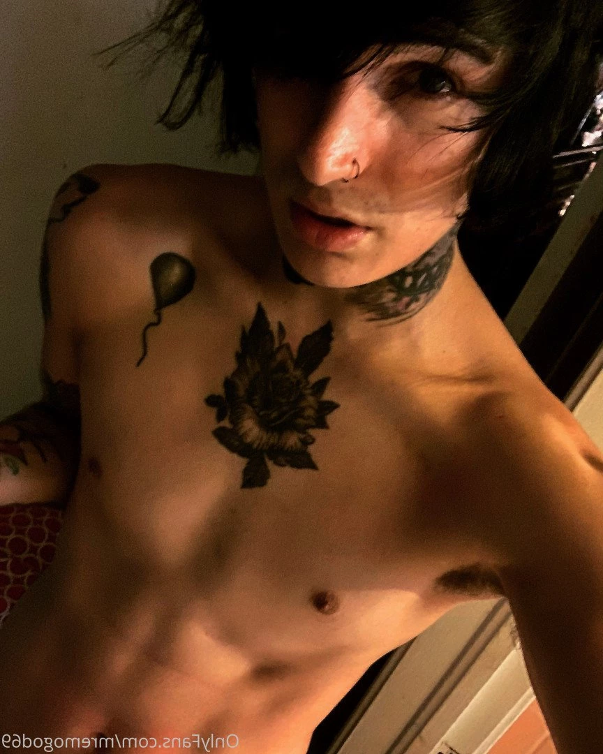 Chris December [ xxchrissdecemberxx ] Onlyfans leaked photo 4757218 on Hotleaks.tv