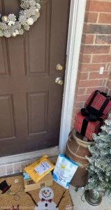 4758211