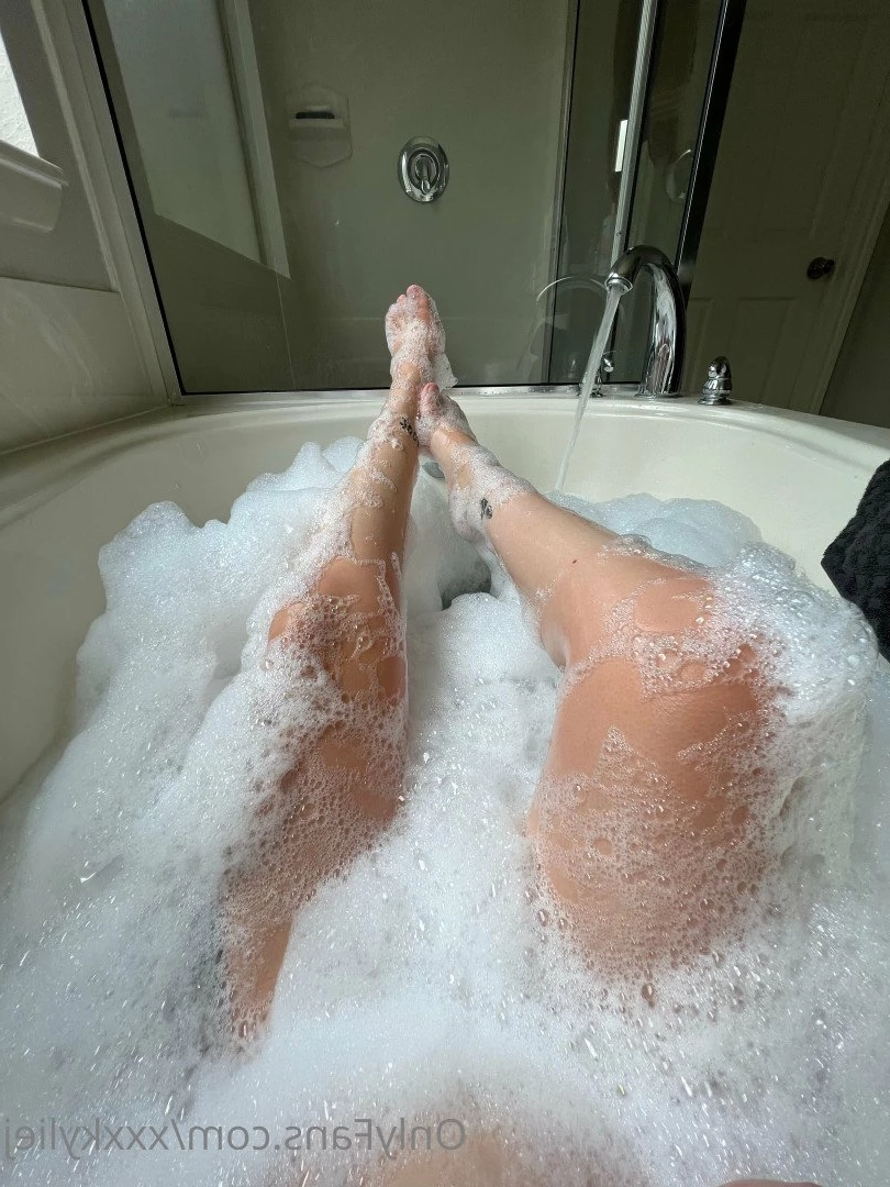 𝐂𝐔𝐌 𝐒𝐋𝐔𝐓 💦 [ xxxkyliej ] Onlyfans leaked photo 4756340 on Hotleaks.tv