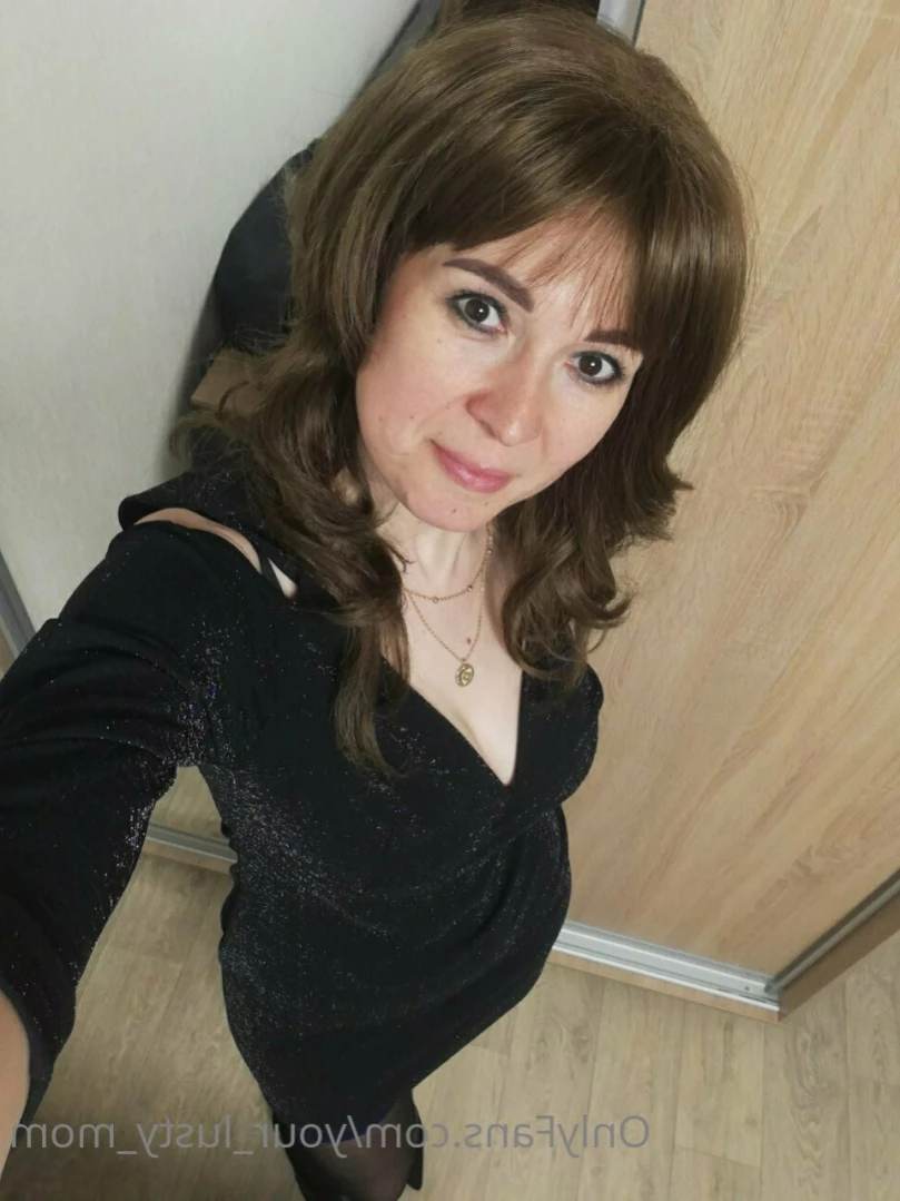 Mommy Lust [ your_lusty_mom ] Onlyfans leaked photo 11046375 on Hotleaks.tv