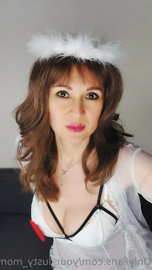 Mommy Lust [ your_lusty_mom ] Onlyfans leaked photo 11046425 on Hotleaks.tv