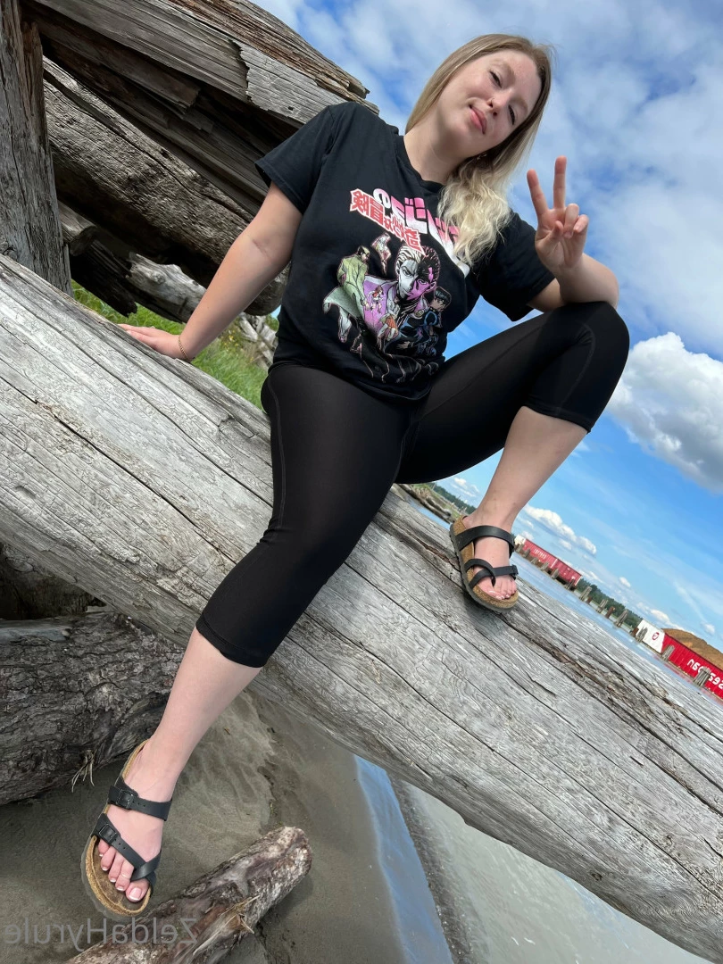 Zelda Hyrule [ zeldahyrule ] Onlyfans leaked photo 10541196 on Hotleaks.tv