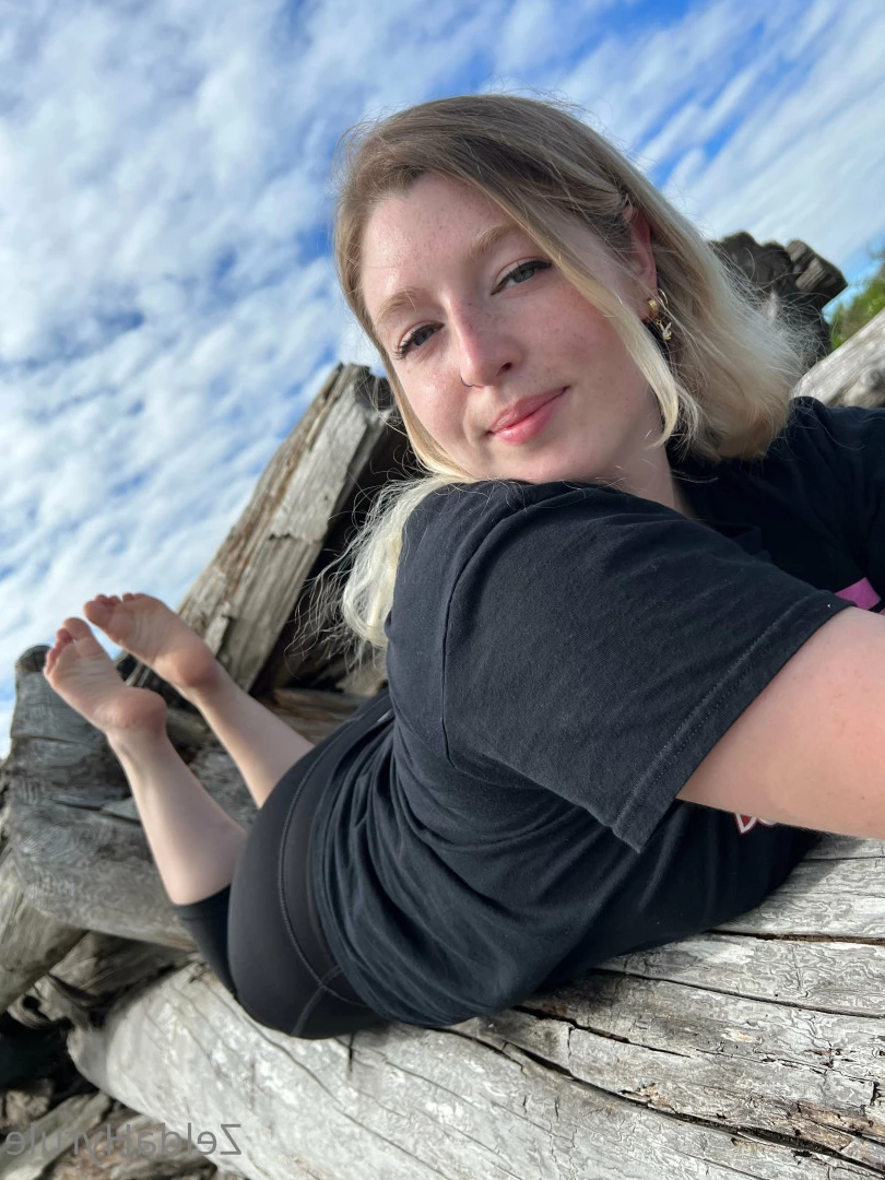 Zelda Hyrule [ zeldahyrule ] Onlyfans leaked photo 10541621 on Hotleaks.tv