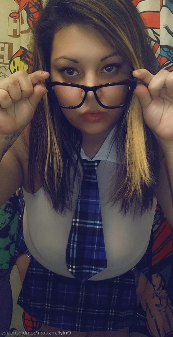 Zₒₘbᵢₑ Cₒₒₖᵢₑₛ [ zombiecookies ] Onlyfans leaked photo 4748490 on Hotleaks.tv