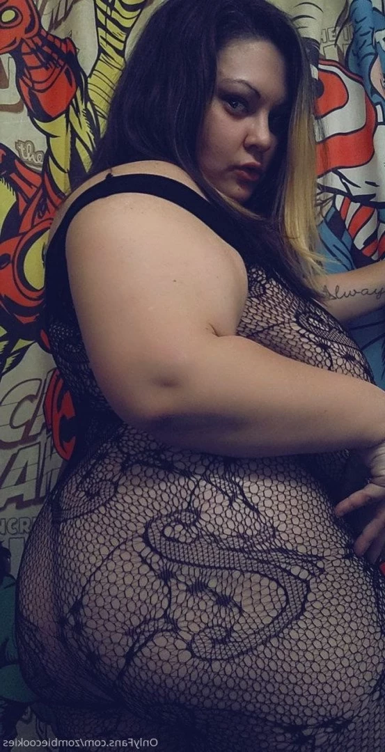 Zₒₘbᵢₑ Cₒₒₖᵢₑₛ [ zombiecookies ] Onlyfans leaked photo 4748777 on Hotleaks.tv