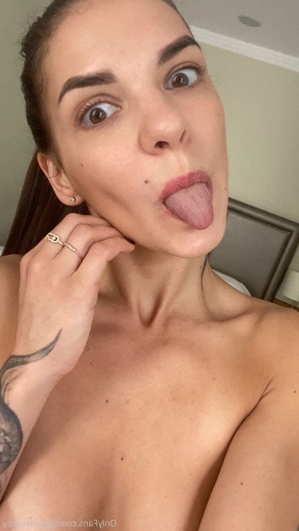 Alina Henessy [ alinahenessy ] Onlyfans leaked photo 4747637 on Hotleaks.tv