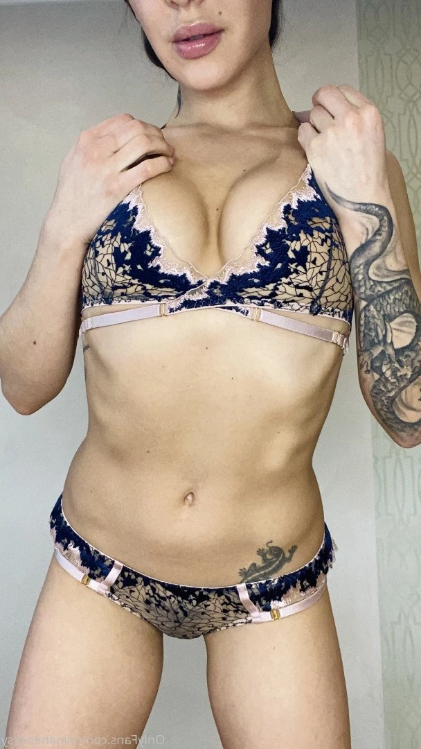 Alina Henessy [ alinahenessy ] Onlyfans leaked photo 4747816 on Hotleaks.tv