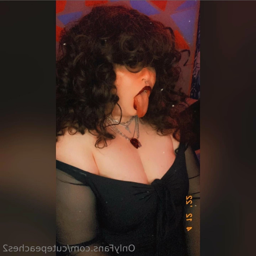 cute peaches 🔞 [ cutepeaches2 ] Onlyfans leaked photo 11046226 on Hotleaks.tv