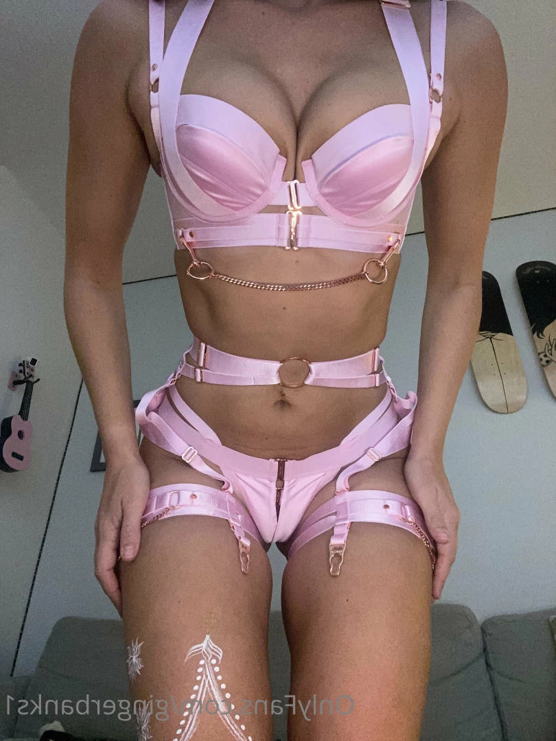 Ginger Banks [ gingerbanks1 ] Onlyfans leaked photo 9254781 on Hotleaks.tv